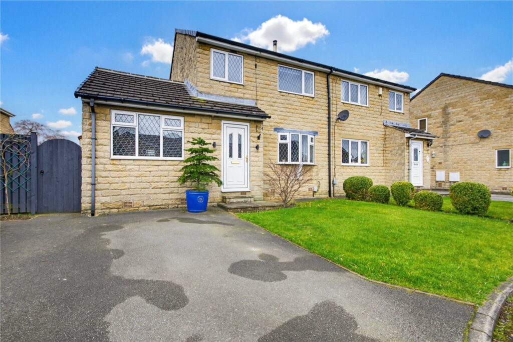 Chaffinch Walk, Netherton, Huddersfield, HD4 7SN