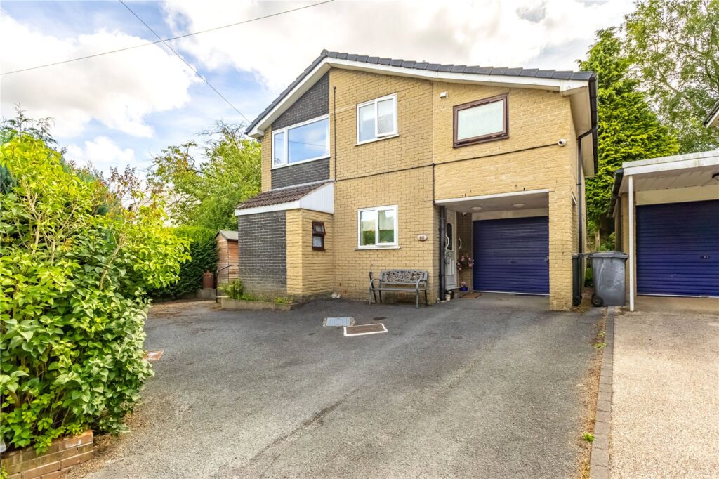 Royds Avenue, Linthwaite, Huddersfield, HD7 5QU