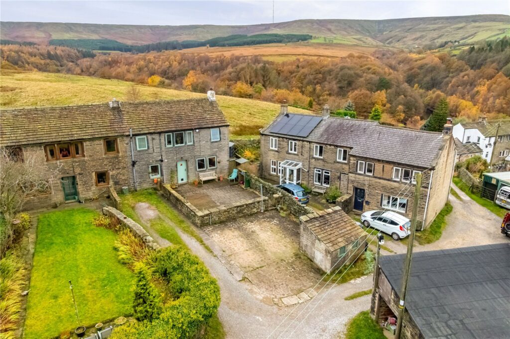 Brownhill Lane, Holmfirth, HD9 2QW