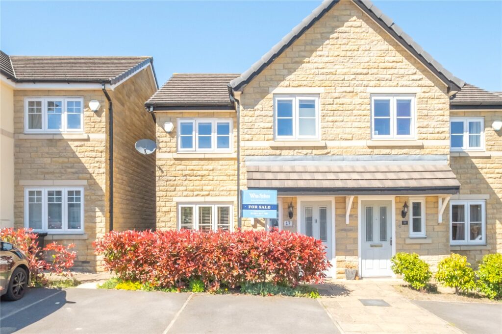 Mulberry Drive, Golcar, Huddersfield, HD7 4FA