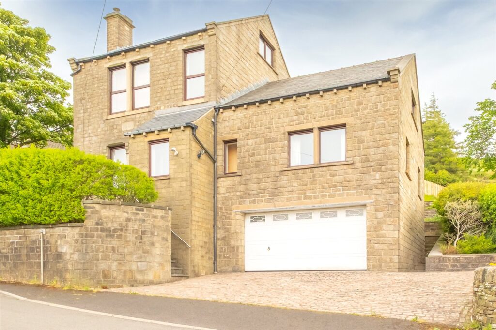 Westwood Edge Road, Golcar, Huddersfield, HD7 4JY