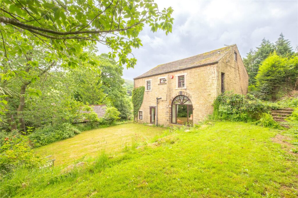 Mount Road, Marsden, Huddersfield, HD7 6HP