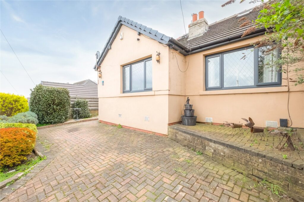 Felcote Avenue, Dalton, Huddersfield, HD5 8DR