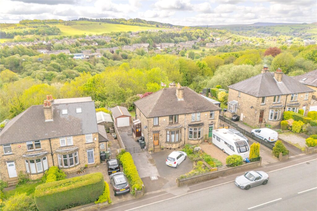 Scar Lane, Golcar, Huddersfield, HD7 4AU
