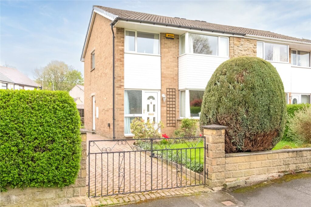 Lydgate Drive, New Mill, Holmfirth, HD9 1LW