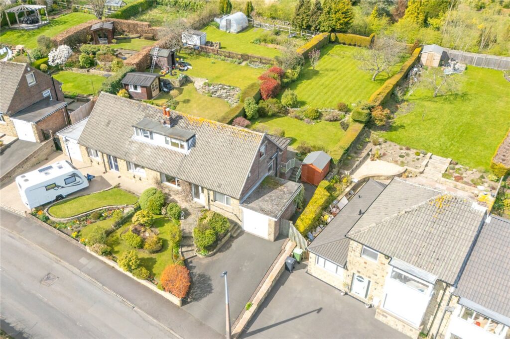 Greenhill Bank Road, New Mill, Holmfirth, HD9 1UN