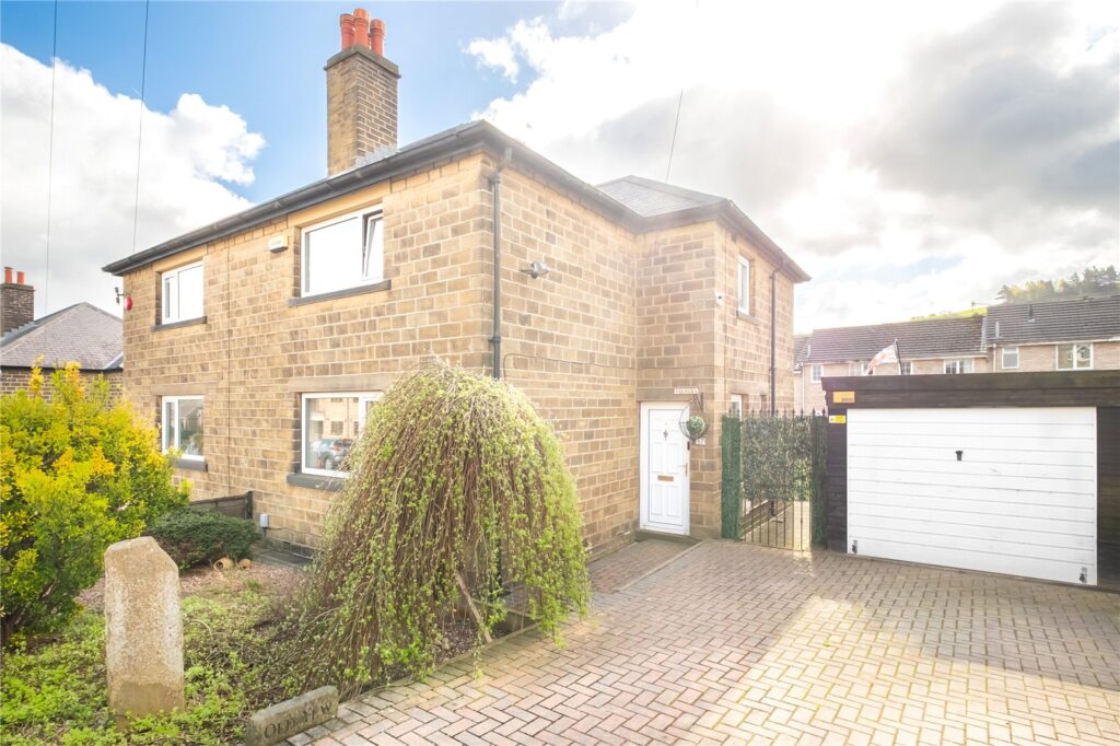 Hazel Grove, Linthwaite, Huddersfield, HD7 5TQ