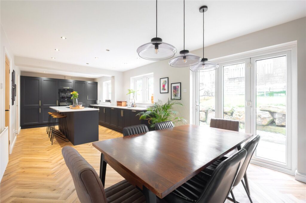 Pennine Gardens, Linthwaite, Huddersfield, HD7 5TN