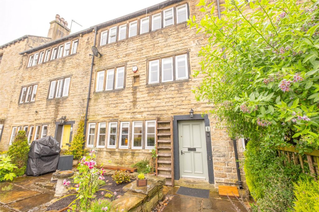 Linfit Fold, Linthwaite, Huddersfield, HD7 5LW