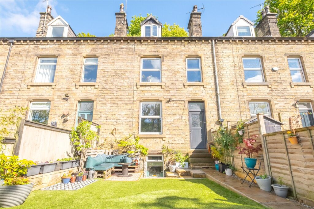Miry Lane, Thongsbridge, Holmfirth, HD9 7RY