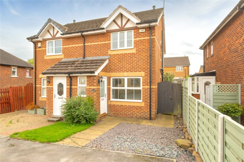 Marina Terrace, Golcar, Huddersfield, HD7 4RA