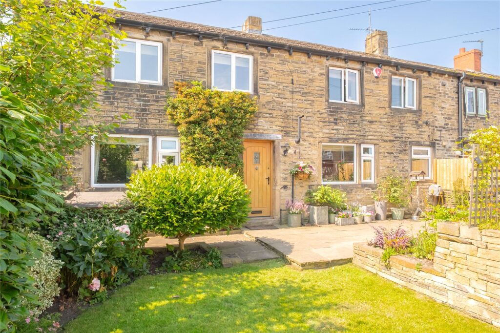 Town Road, Kirkheaton, Huddersfield, HD5 0HW