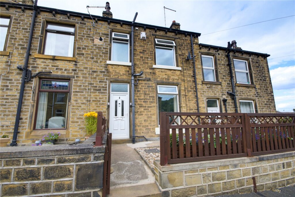 Casson Street, Cowlersley, Huddersfsield, HD4 5TE