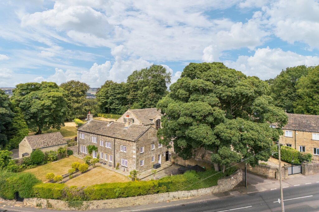 North Gate, Honley, Holmfirth, HD9 6QL