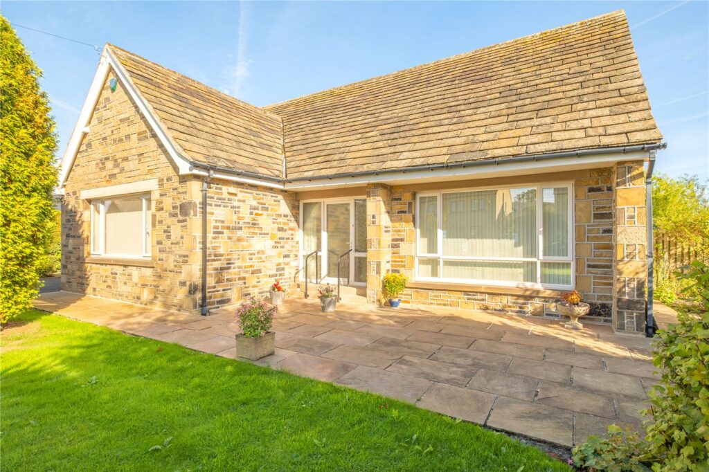 Cross Lane, Stocksmoor, Huddersfield, HD4 6XH