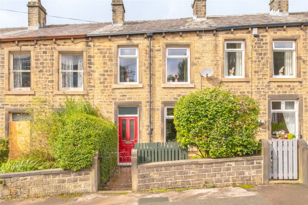 Carrs Street, Marsden, Huddersfield, HD7 6JL