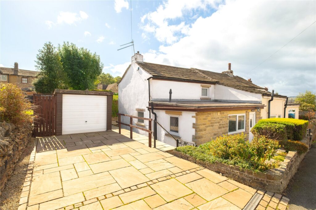 Rowley Lane, Lepton, Huddersfield, HD8 0HN